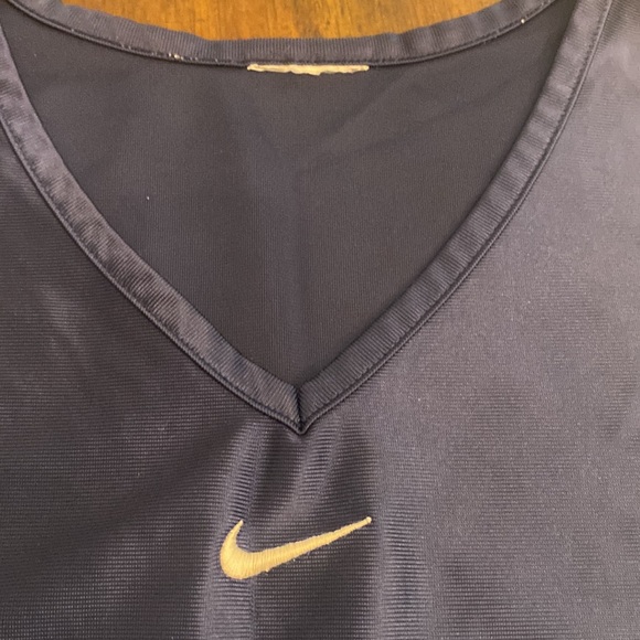 Nike basketball singlet vintage no tag navy with white swoosh in middle - Picture 5 of 7